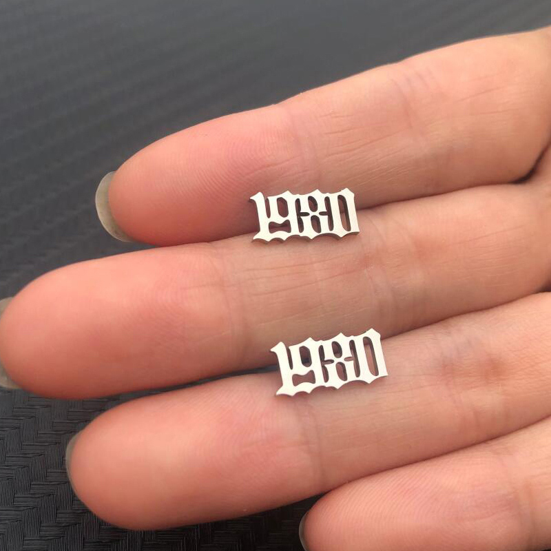 Nhỏ Bé Năm Số Bông Tai Inox Dà - đánh giá và giá Men'S Fashion Year 2000