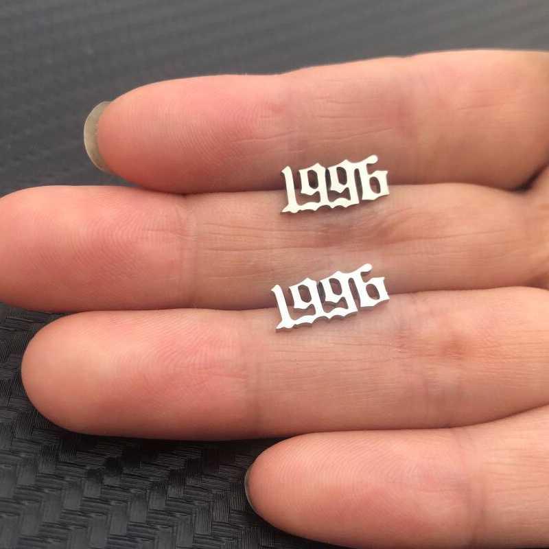 Nhỏ Bé Năm Số Bông Tai Inox Dà - đánh giá và giá Men'S Fashion Year 2000